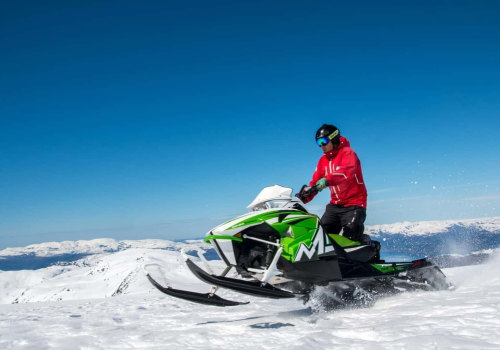 Choosing the Right Oil for Your Motorcycle and Snowmobile